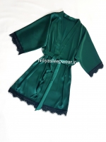 روبدوشامبر سبز یشمی با تور مژه مشکی