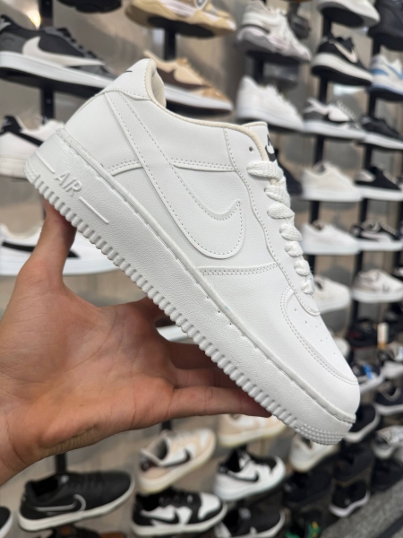 کتونی ونس مردانه مدل نایک ایرفورس(NIKE AIR FORCE)رنگ سفید