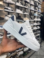 کتونی ونس وجا(VEJA) مردانه رنگ سفید کد 098