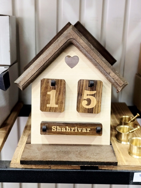 تقویم چوبی دو گانه