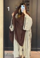 شال پلیسه منگوله دار
