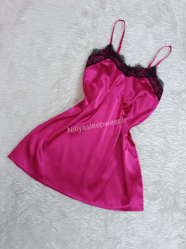 پیراهن سرخابی با تور مژه