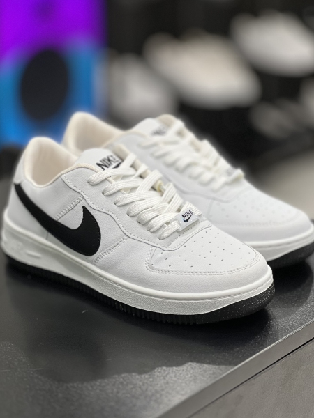 کتونی Nike سفید مشکی