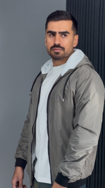 بادگیر داخل خز طوسی