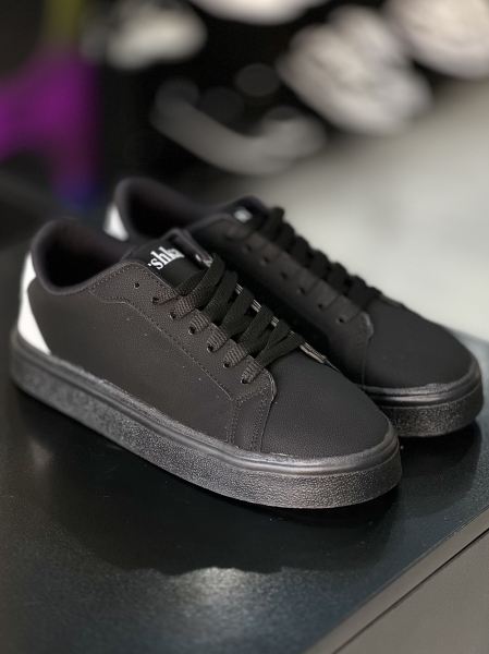 ونس Bershka مشکی پشت سفید کد 250